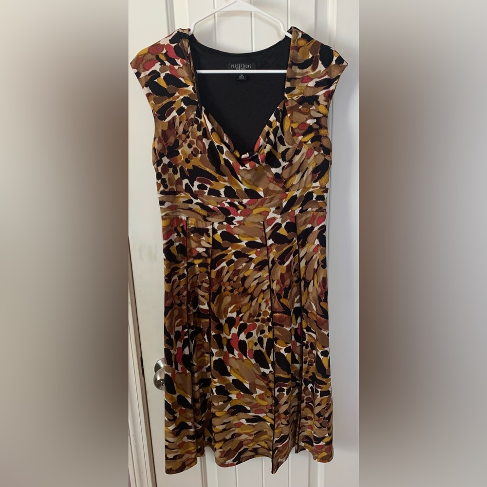 Perceptions Size 10 Brown Abstract Pattern
Career Dress New